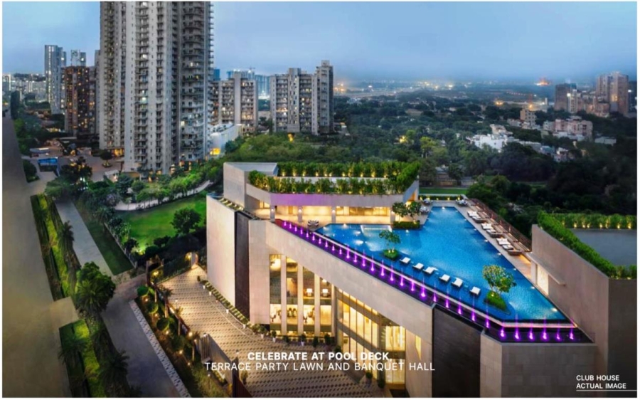 Affluent Crowd in Gurugram